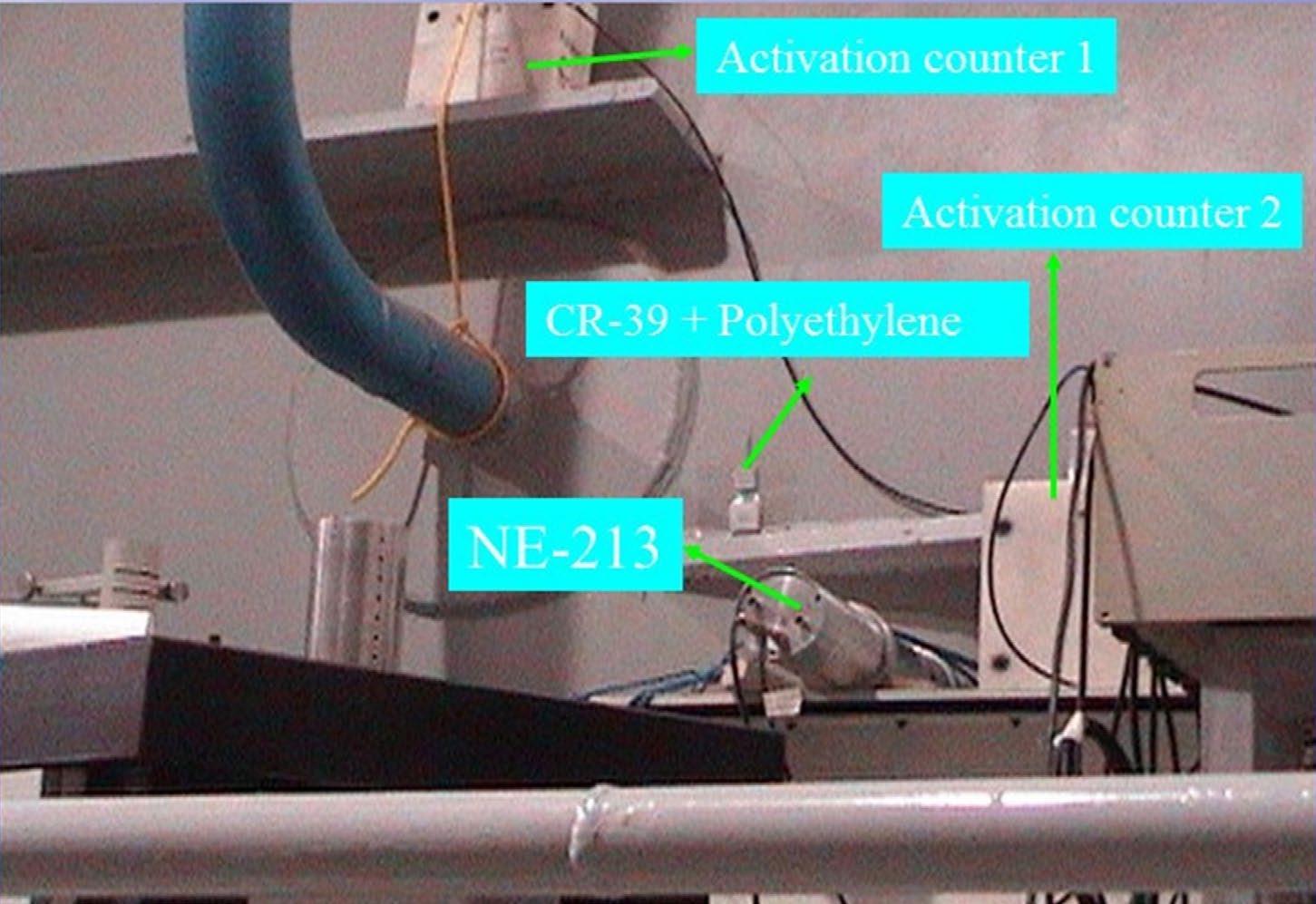 شکل ۴.۱۱. بخش‌هایی از سامانه پرتو ایکسِ فلاش برای آزمون‌های مرتبط با سلاح هسته‌ای در تالهغان ۲. عکس‌ها از آرشیو هسته‌ای.