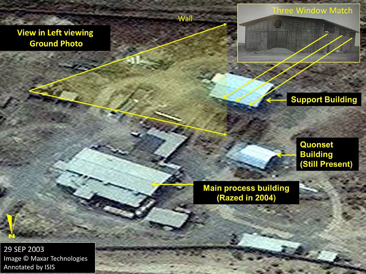 شکل ۸.۹. تصویر ماهواره‌ای تجاری از سایت که نمای دیده‌شده در تصویر زمینیِ شکل ۸.۸ را هم‌بسته می‌کند و یک عکس سیاه‌وسفید آرشیوی از ساختمان پشتیبان را با ساختمانی در تصویر ماهواره‌ای، که با برچسب «support building» مشخص شده، تطبیق می‌دهد. این ساختمان هنوز هم وجود دارد.