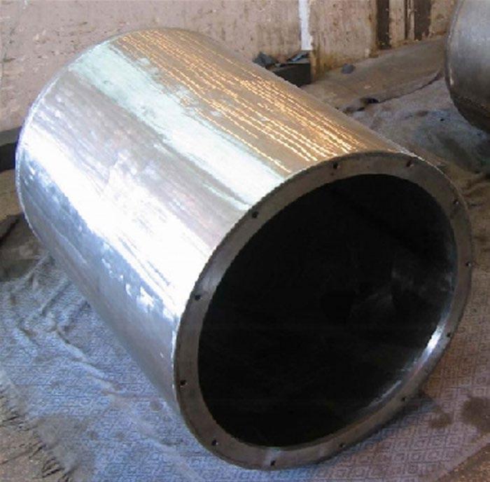 شکل ۹.۲. وسیله حملِ ساخته‌شده، عکس از آرشیو، با محفظه در پیش‌زمینهٔ سمت راست.